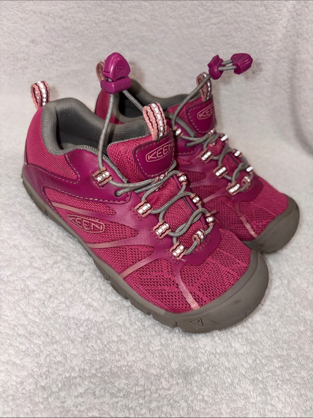 Keen chandler 2 Kids Hot Pink Active water hiking camping Sneakers girls 12